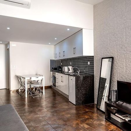 Cozy Ground Floor Studio With Ac And Loft Bedroom Lisboa Kültér fotó