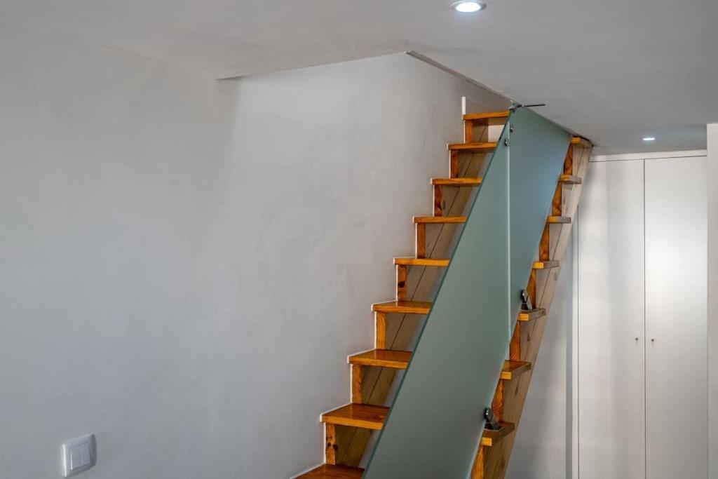 Cozy Ground Floor Studio With Ac And Loft Bedroom Lisboa Kültér fotó